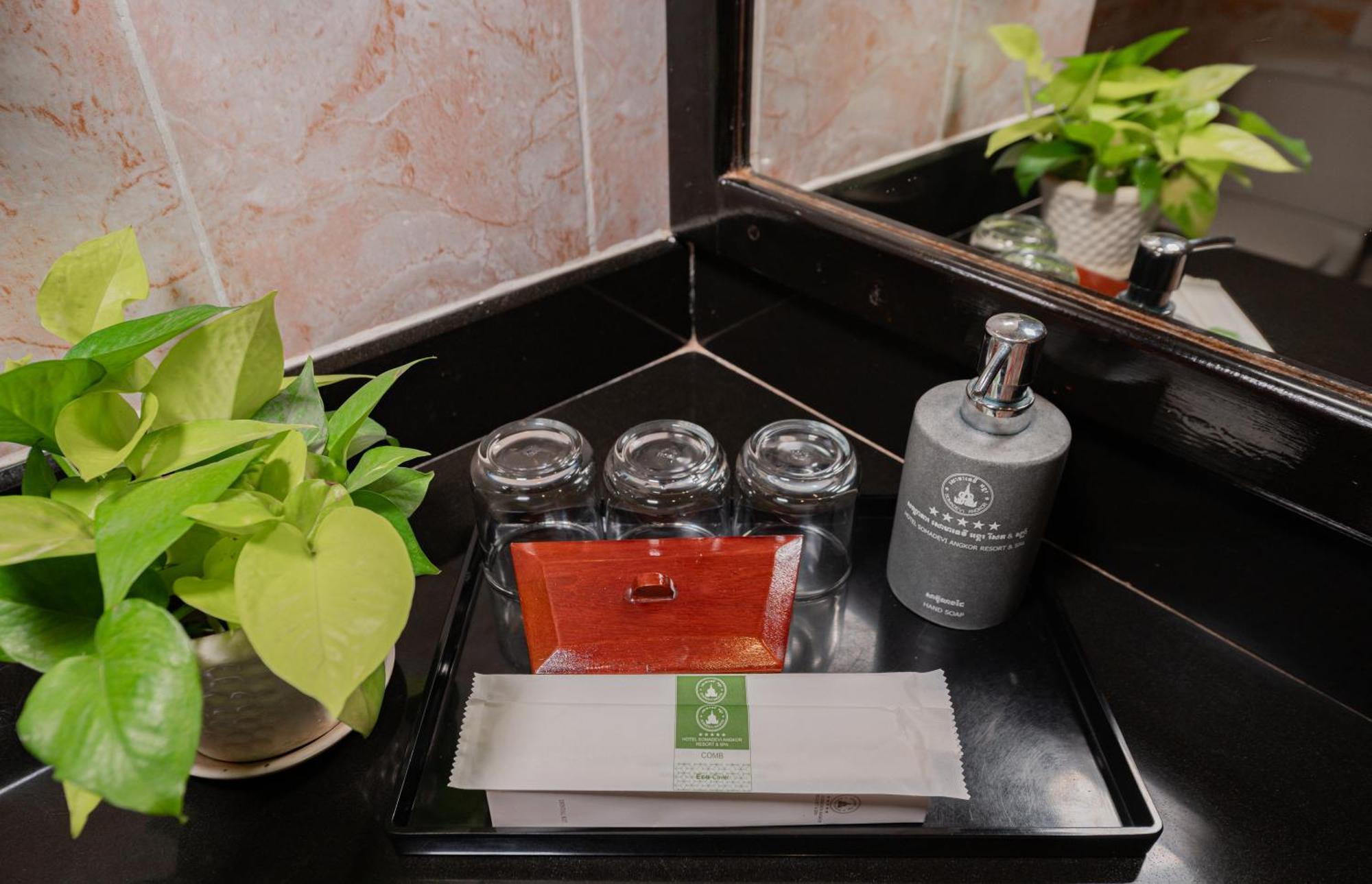 Somadevi Angkor Premium Hotel Siem Reap Exterior photo
